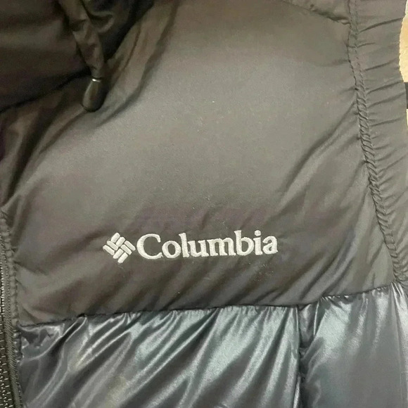 COLUMBIA Women’s Omni-Heat Hooded Vest - Picture 6 of 9